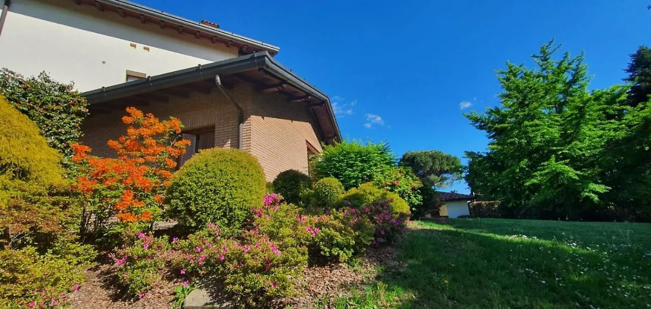 Casa Ceruti Bed and Breakfast Villa Guardia