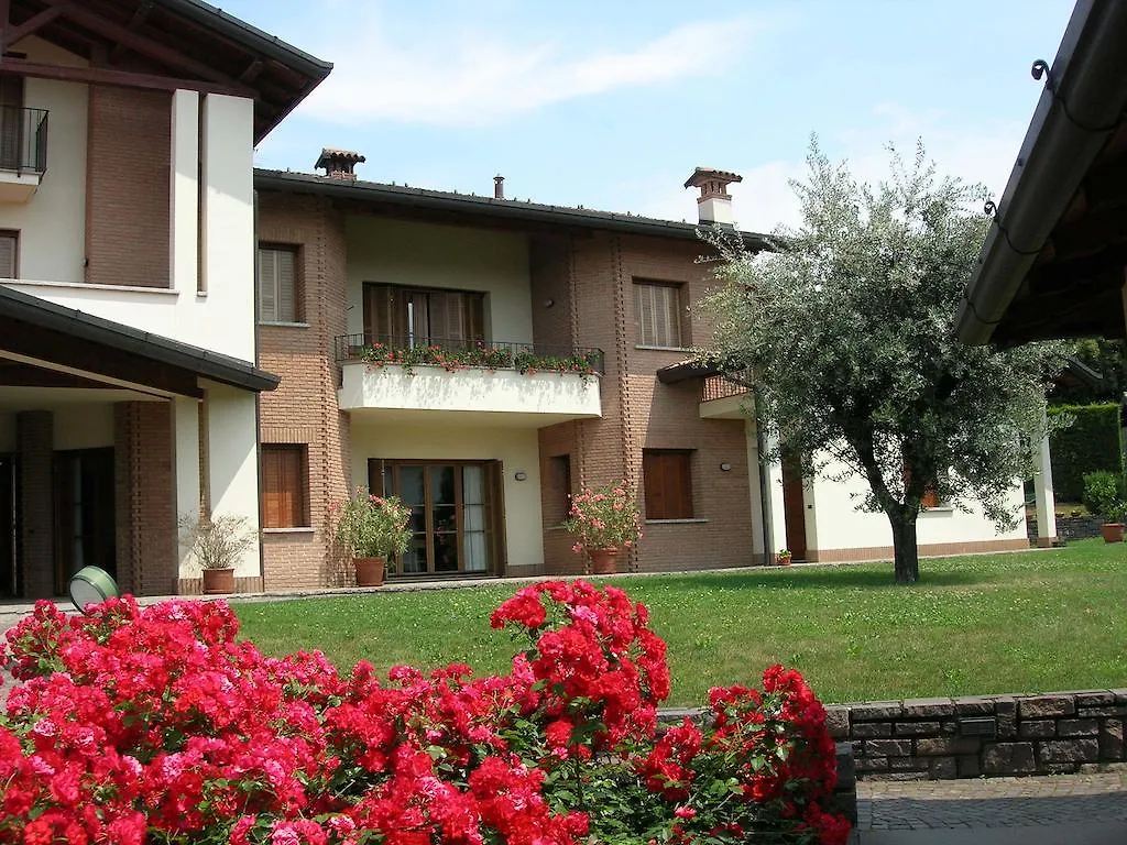 Casa Ceruti Bed and Breakfast Villa Guardia