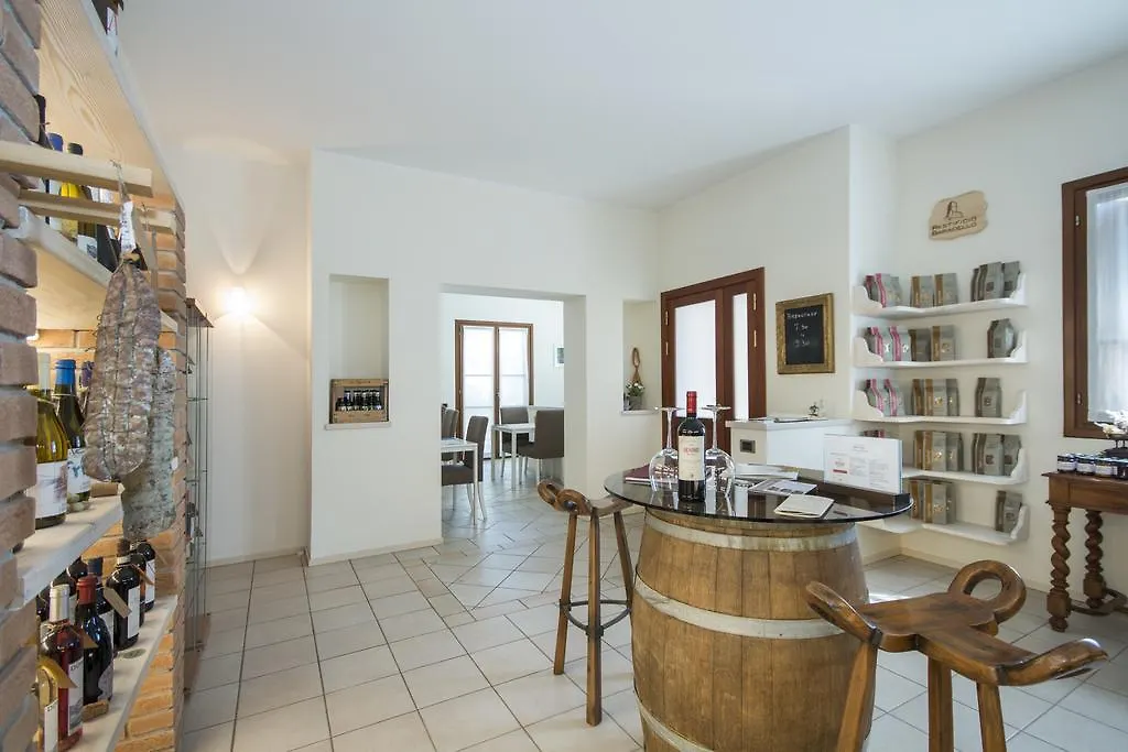 Casa Ceruti Bed and Breakfast Villa Guardia